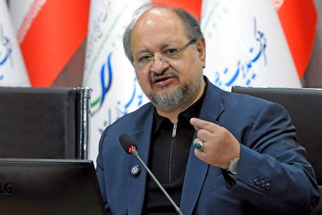 مجمع «فارس» زیر ذره‌بین؛ سرنوشت شریعتمداری چه می‌شود؟